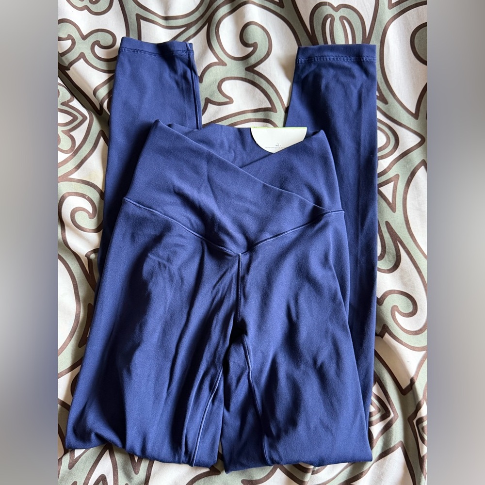 Aerie Offline Real Me 7/8 cross front leggings XS